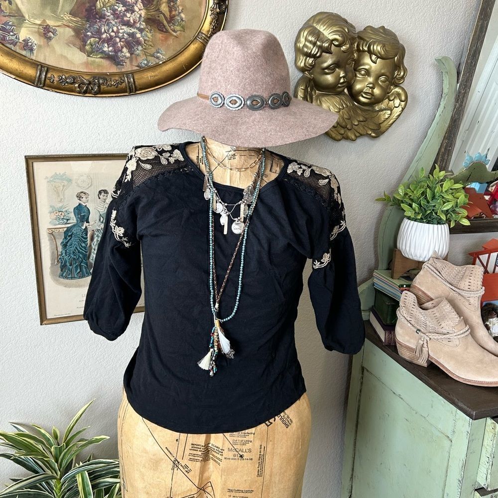 Coco+Jaimeson Boutique Black‎ Embroidery Floral Puff Sleeve Boho Tee Blouse XS